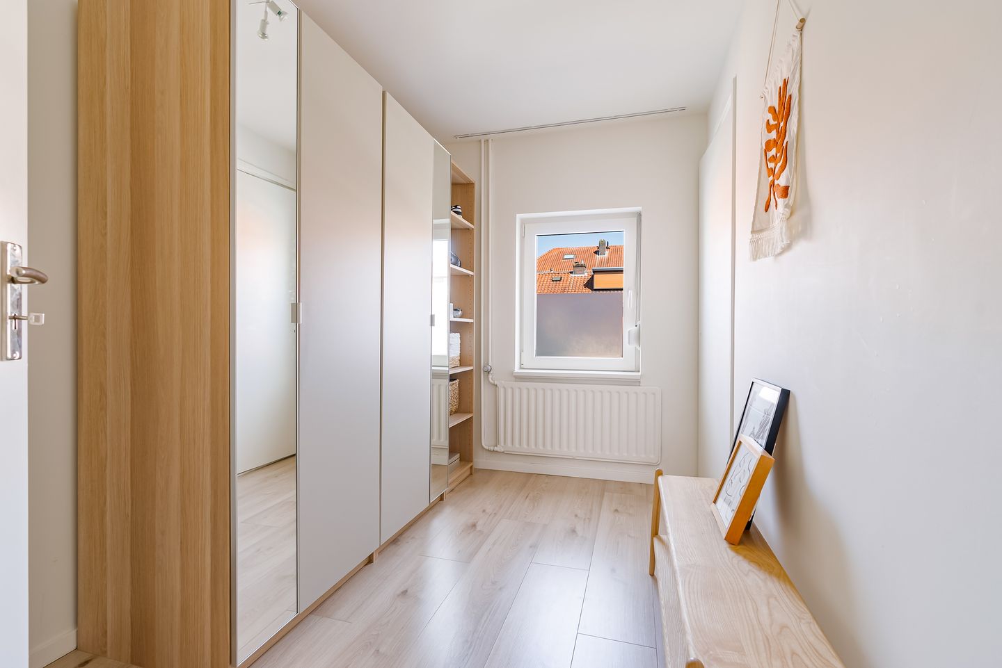 Photo 19 of Abraham Bloemaertstraat 20