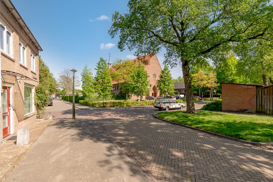 Photo 28 of Abraham Bloemaertstraat 20