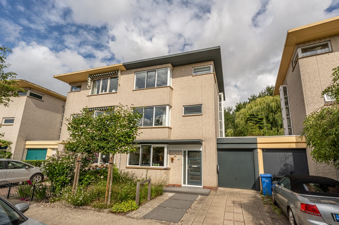 Photo 1 of Bernard de la Faillebocht 20