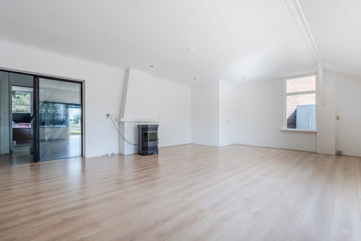 Photo 9 of Veneweg 79