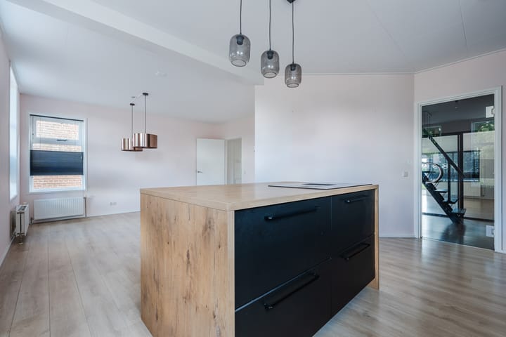 Photo 14 of Veneweg 79