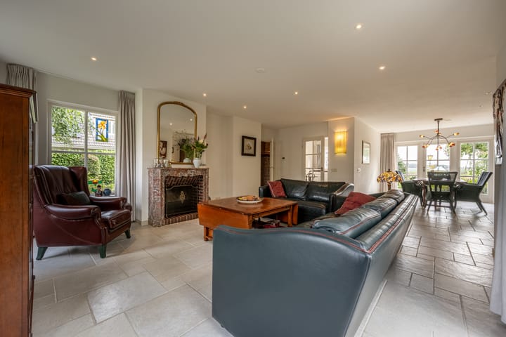 Photo 4 of Buitenlanden 2