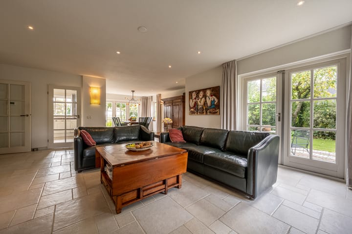 Photo 8 of Buitenlanden 2