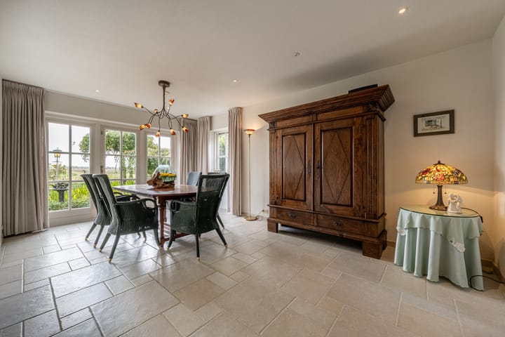 Photo 9 of Buitenlanden 2