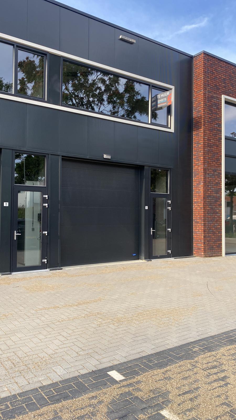 Bekijk foto 2 van Arendstraat 9