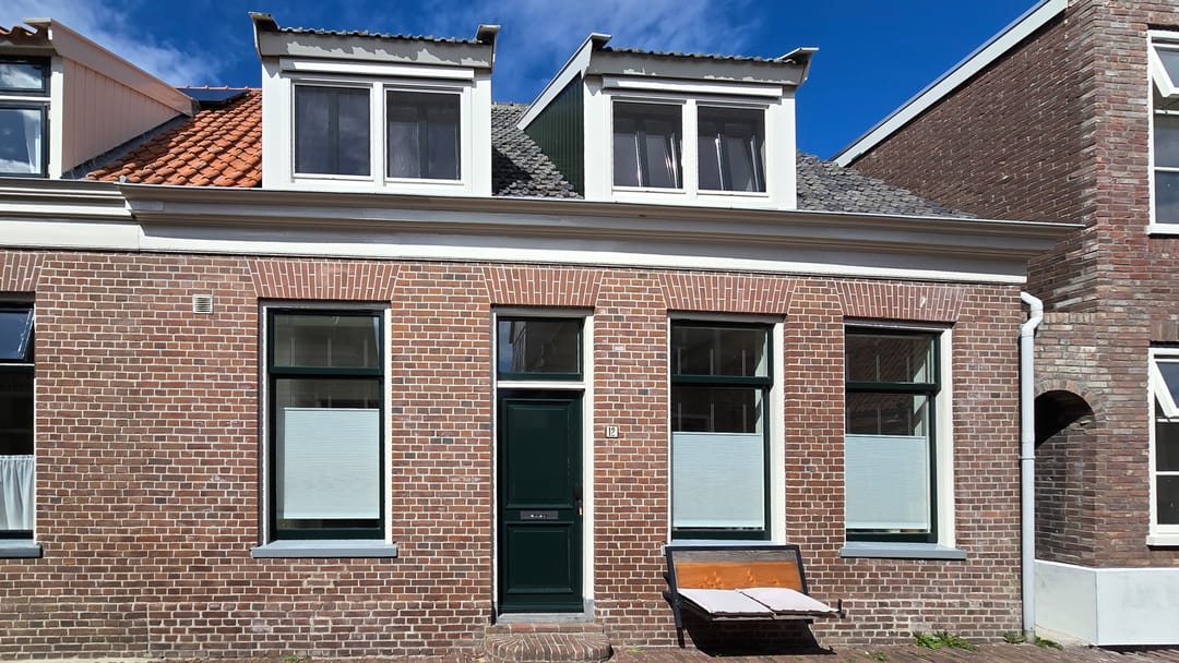 Foto 1 van de Ruyterstraat 12