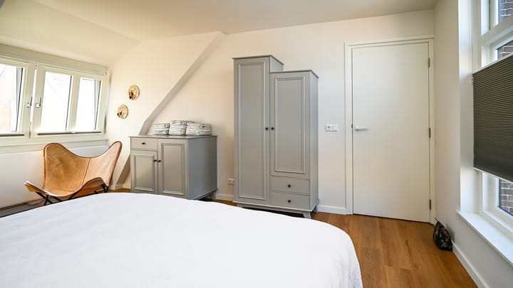 Foto 24 van de Ruyterstraat 12