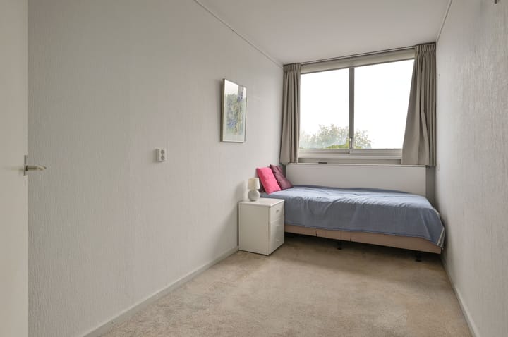 Photo 11 of Veenbesstraat 282