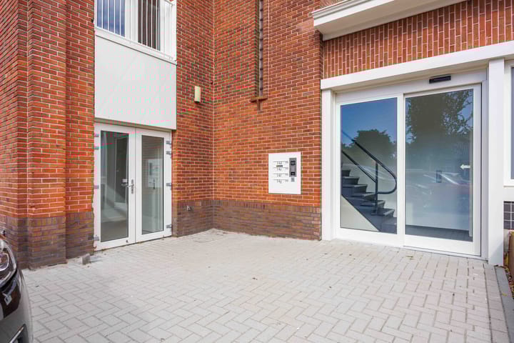 Photo 4 of Lageweg 14-G