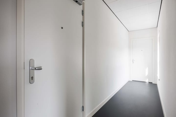 Photo 9 of Lageweg 14-G