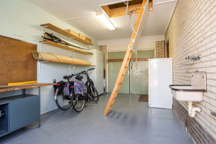 Photo 36 of Tsjerkesleatswei 2