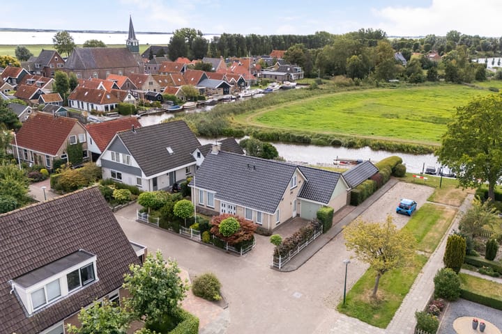 Photo 64 of Tsjerkesleatswei 2