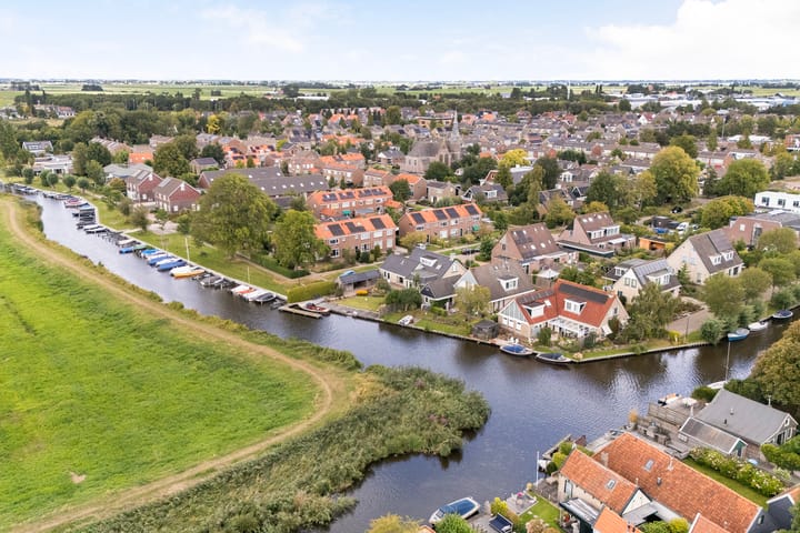 Photo 70 of Tsjerkesleatswei 2