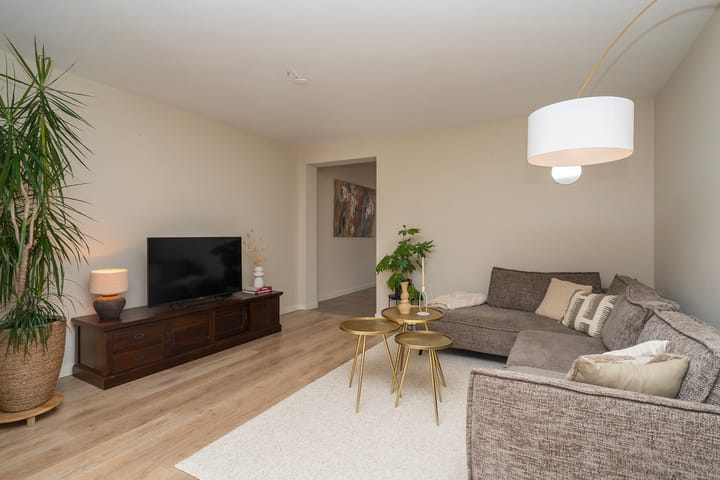 Photo 11 of Bredaseweg 326