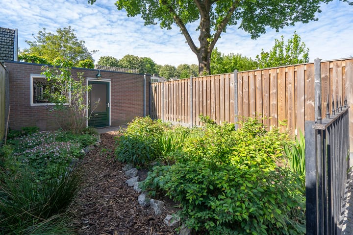 Photo 30 of Bredaseweg 326