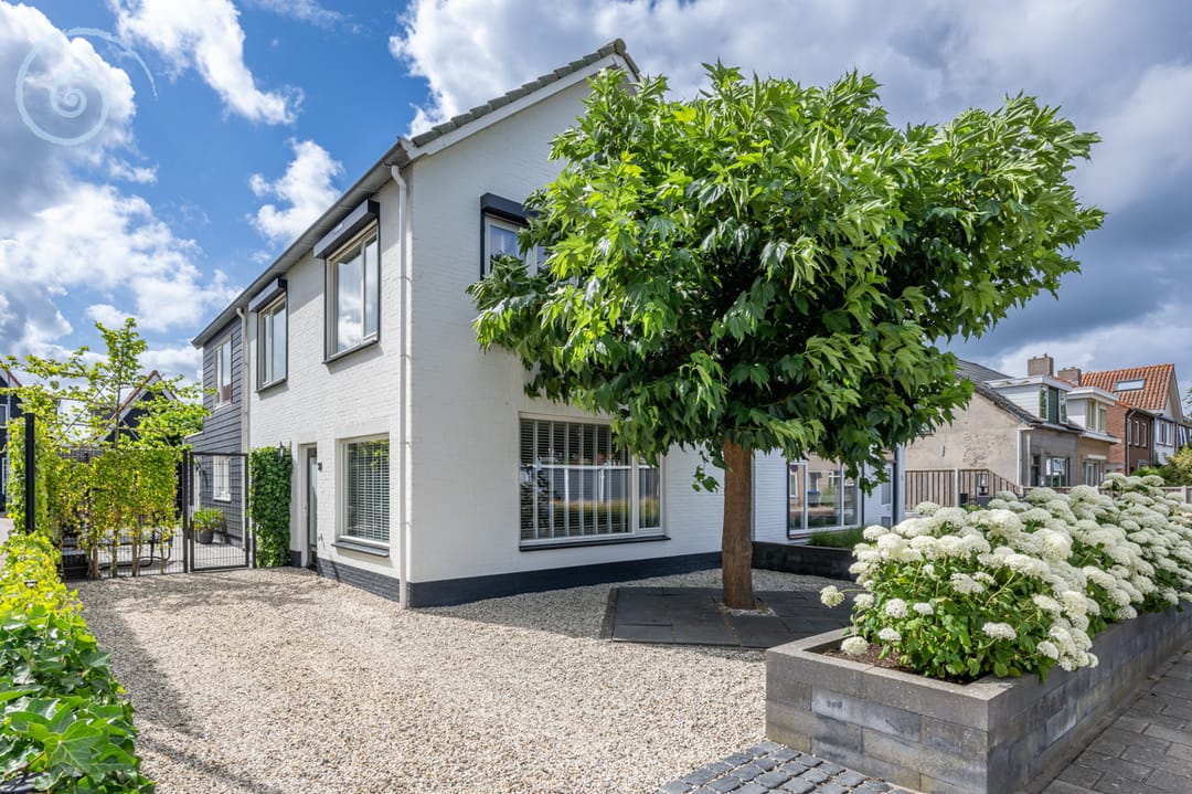 Photo 1 of Mr Iman Caustraat 31