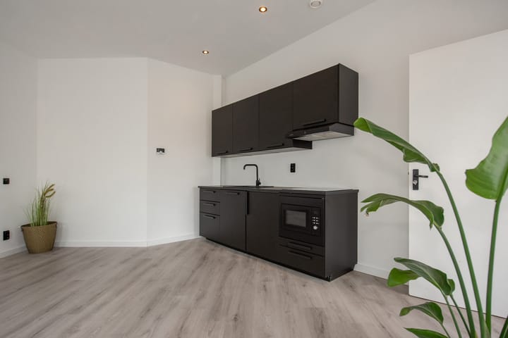 Foto 11 van Parallelweg 38-A