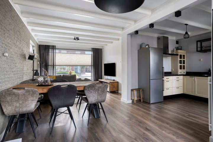 Foto 10 van Buskensstraat 8