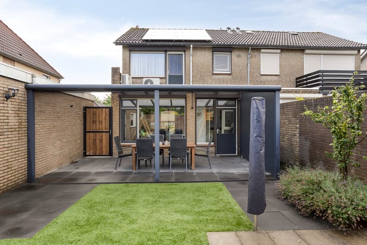 Foto 22 van Buskensstraat 8