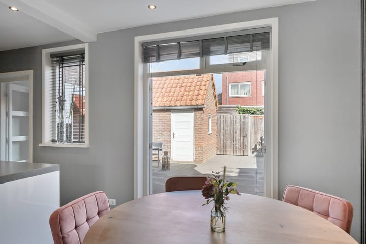 Foto 14 van Molenstraat 24