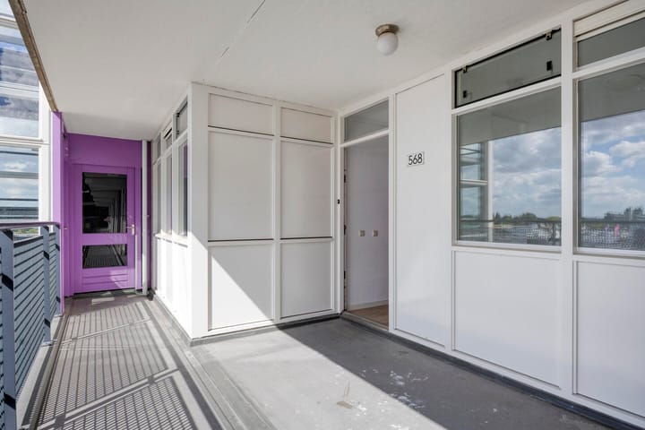 Foto 2 van Zuidplein 568