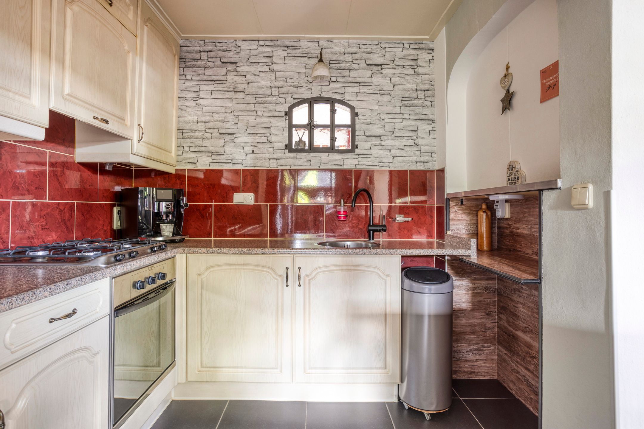 Foto 12 van Julianalaan 20