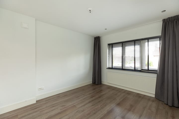 Foto 17 van Meidoornlaan 32