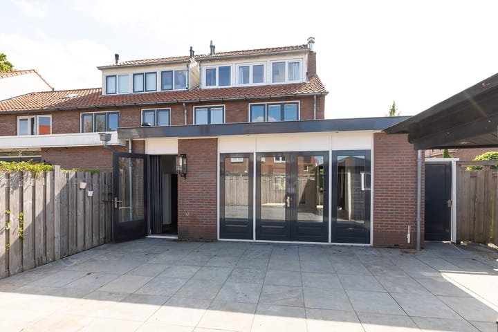 Foto 30 van Meidoornlaan 32