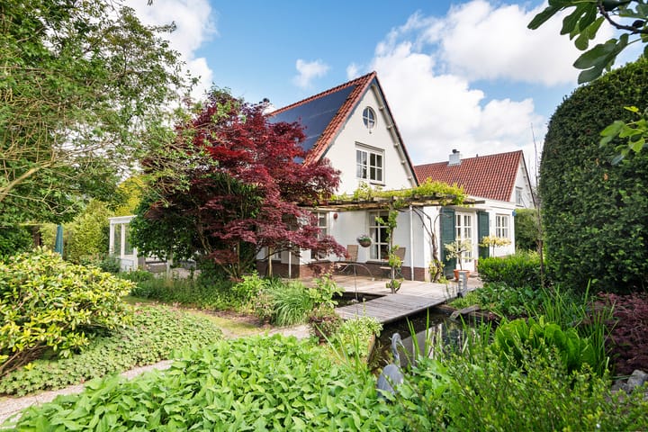 Foto 2 van Van Waverenstraat 13