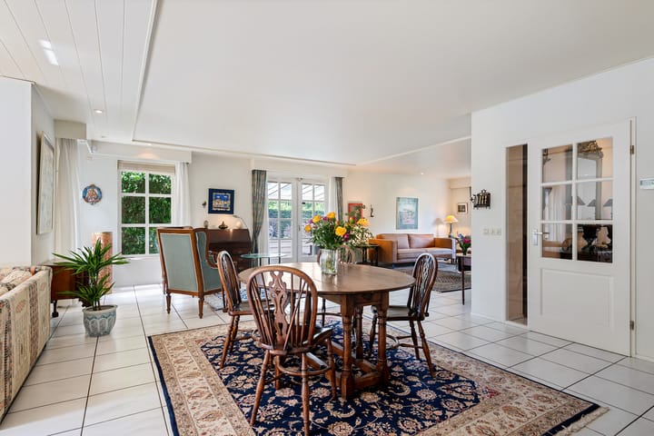 Foto 12 van Van Waverenstraat 13