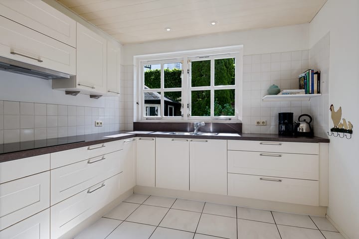 Foto 18 van Van Waverenstraat 13