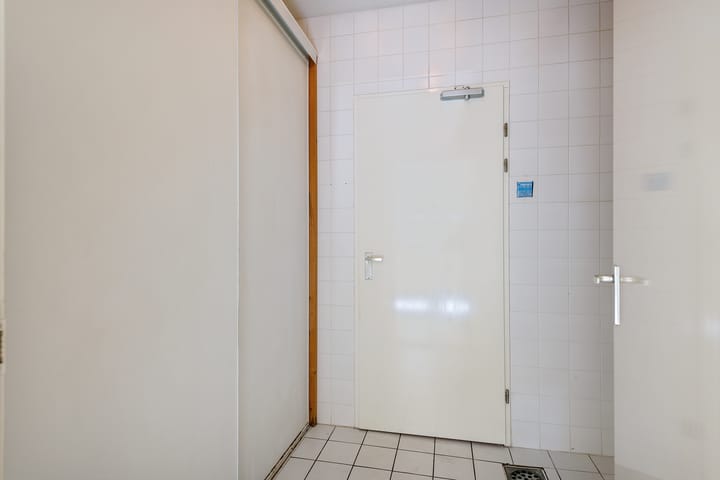 Foto 20 van Van Waverenstraat 13