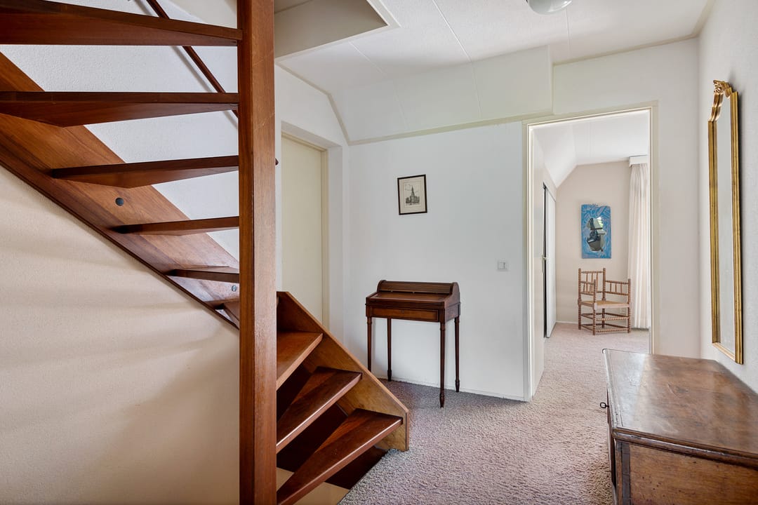 Foto 23 van Van Waverenstraat 13