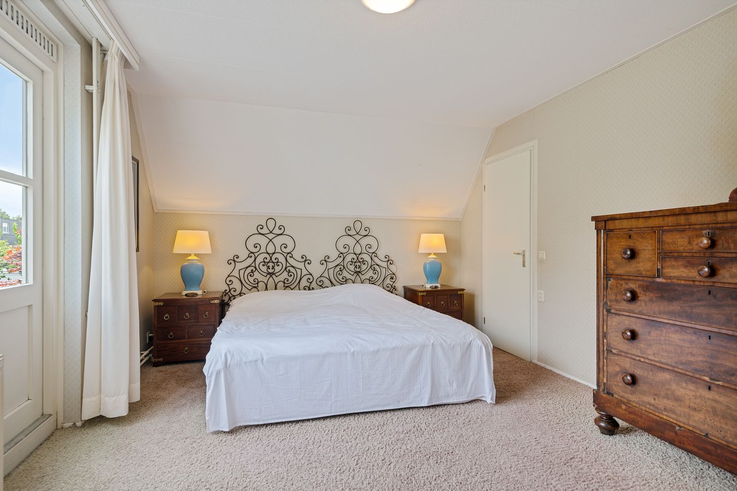 Foto 25 van Van Waverenstraat 13