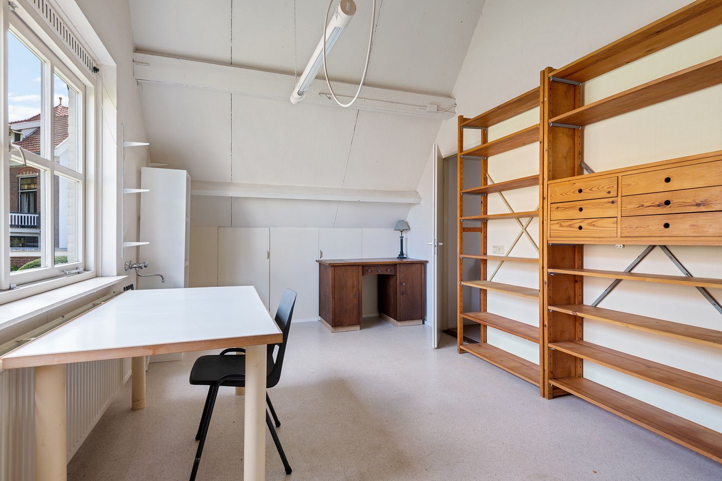 Foto 35 van Van Waverenstraat 13