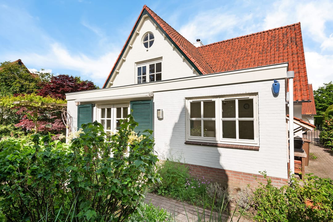 Foto 46 van Van Waverenstraat 13