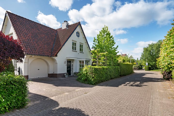 Foto 50 van Van Waverenstraat 13