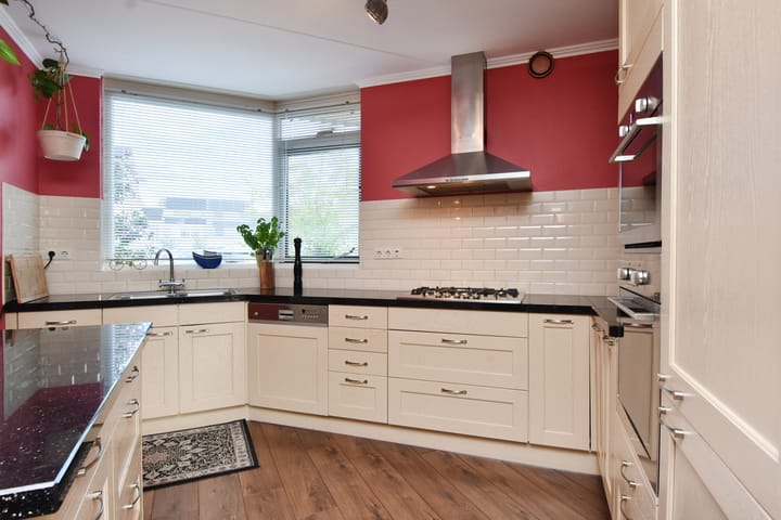 Photo 13 of Koningsvaren 12