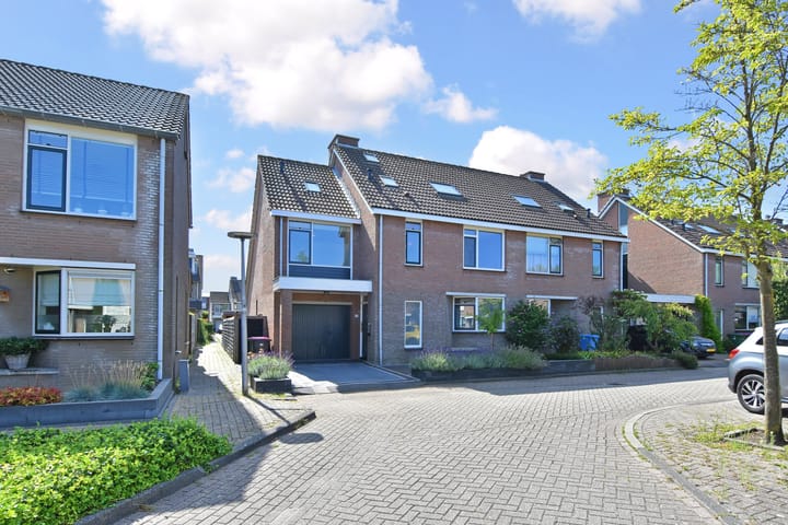 Photo 61 of Koningsvaren 12