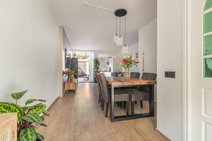 Photo 12 of Trompstraat 70