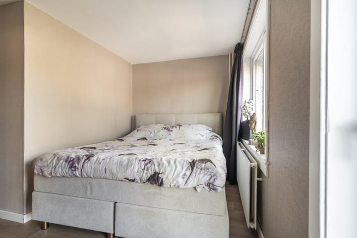 Photo 19 of Trompstraat 70