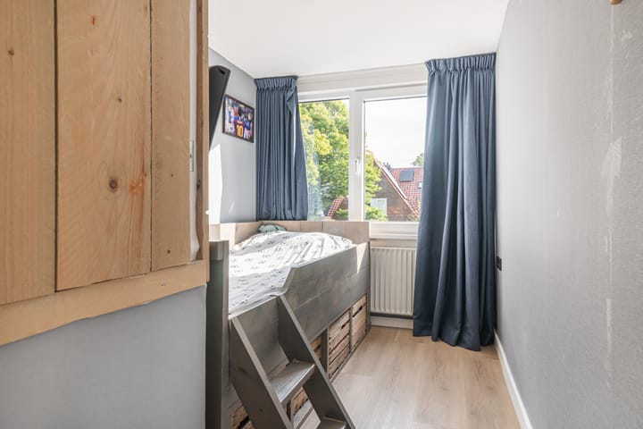 Photo 22 of Trompstraat 70