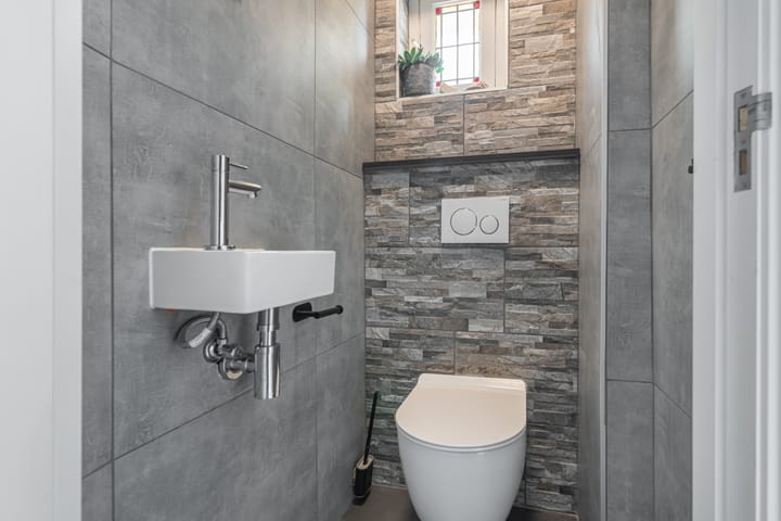 Photo 10 of Trompstraat 70