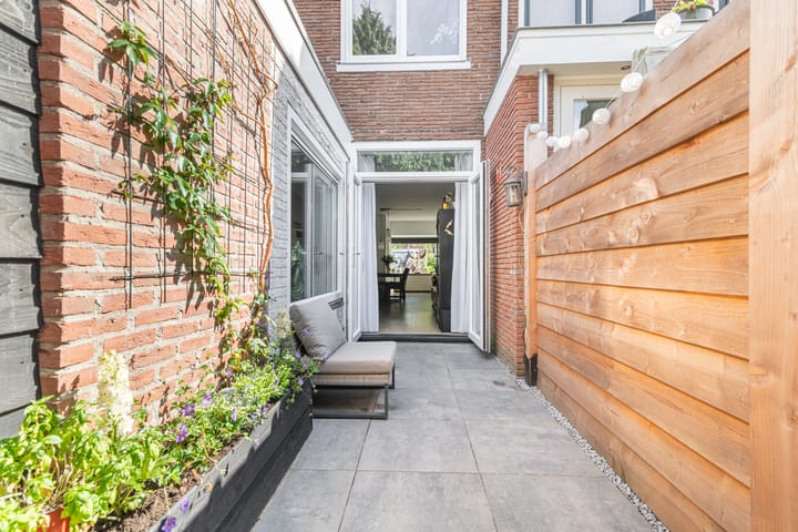 Photo 30 of Trompstraat 70