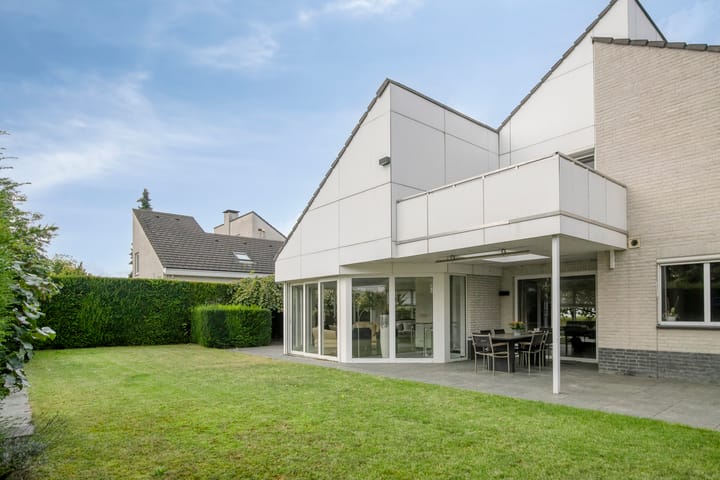 Photo 39 of Pastorij 15