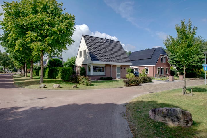 Foto 5 van Roggelelie 1