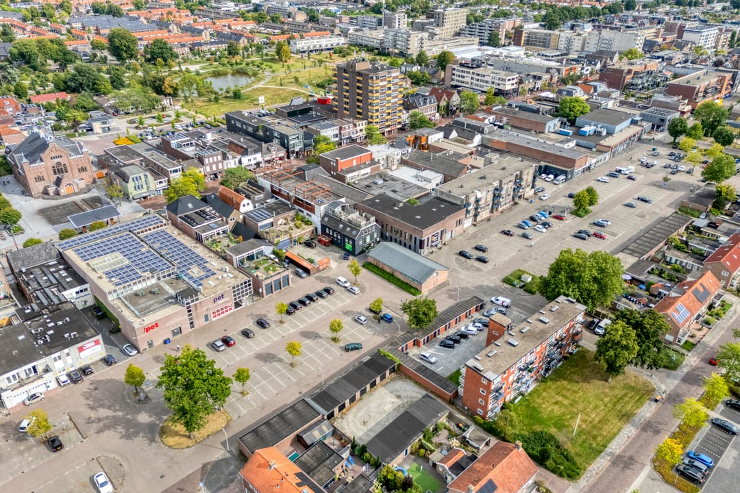 Photo 26 of Hoofdstraat 138