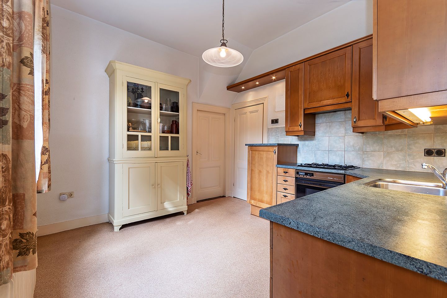 Foto 10 van Zevenheuvelenweg 65