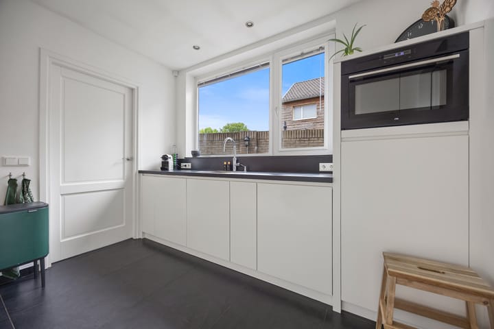 Foto 14 van Roestenbergstraat 60