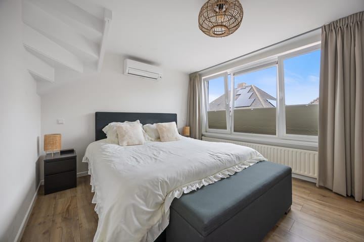 Foto 20 van Roestenbergstraat 60